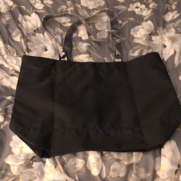 Pink Victoria’s Secret sequin tote bag - Picture 2 of 4